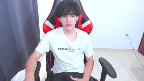 Snapshot of eren_tatakae chatting on 10-24-25, 06:15 eren_tatakae online show from 10-24-25, 06:15