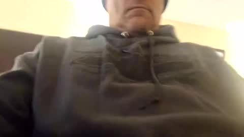 eric4698523103 online show from 10-31-25, 06:53