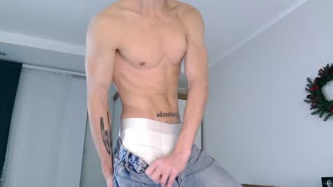 Snapshot of eric_crush chatting on 12-04-24, 03:48 Eric Crush online show from 12-04-24, 03:48