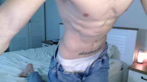 Snapshot of eric_crush chatting on 12-07-24, 03:58 Eric Crush online show from 12-07-24, 03:58