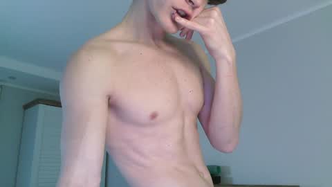 Snapshot of eric_crush chatting on 01-08-25, 03:51 Eric Crush online show from 01-08-25, 03:51