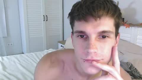 Snapshot of eric_crush chatting on 10-07-25, 04:15 Eric Crush online show from 10-07-25, 04:15