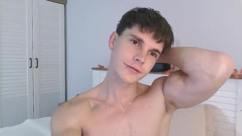 Snapshot of eric_crush chatting on 10-24-25, 03:58 Eric Crush online show from 10-24-25, 03:58