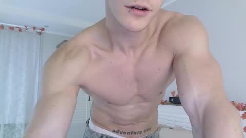 Snapshot of eric_crush chatting on 11-09-25, 07:28 Eric Crush online show from 11-09-25, 07:28