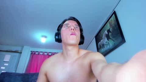 eric_twink18 online show from 12-07-24, 04:47