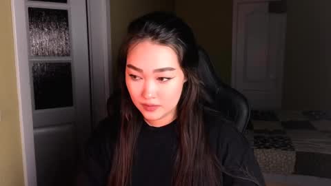 Erica Wayne online show from 02-14-25, 05:57