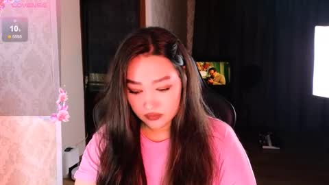 Snapshot of erica_wayne chatting on 11-19-25, 11:32 Erica Wayne online show from 11-19-25, 11:32