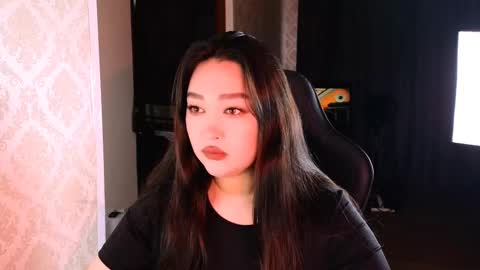 Snapshot of erica_wayne chatting on 11-20-25, 09:20 Erica Wayne online show from 11-20-25, 09:20