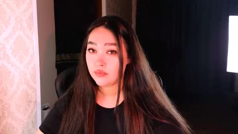 Snapshot of erica_wayne chatting on 11-29-25, 10:13 Erica Wayne online show from 11-29-25, 10:13