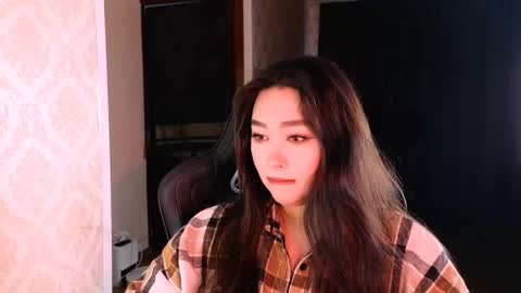 Snapshot of erica_wayne chatting on 12-01-25, 02:27 Erica Wayne online show from 12-01-25, 02:27