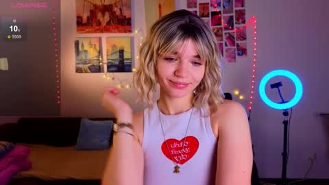 Snapshot of erica_winterr chatting on 01-26-25, 05:56 Erica Winterr online show from 01-26-25, 05:56