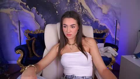 Snapshot of ericasin chatting on 09-26-25, 06:17 Erica online show from 09-26-25, 06:17