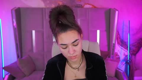 Snapshot of ericasin chatting on 10-19-25, 06:03 Erica online show from 10-19-25, 06:03