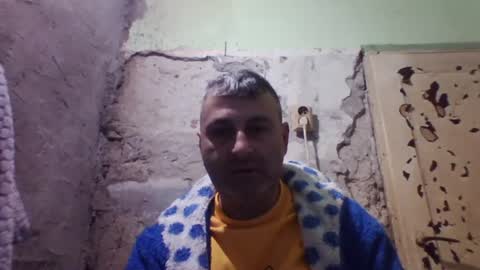 Snapshot of ericboy32 chatting on 01-07-26, 03:20 eric online show from 01-07-26, 03:20