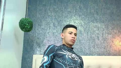   online show from 04-11-26, 12:31