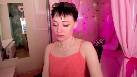 Ericka online show from 11-16-25, 04:23