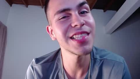 Snapshot of erik_rodriguez chatting on 01-15-25, 04:57 Erik rodriguez online show from 01-15-25, 04:57