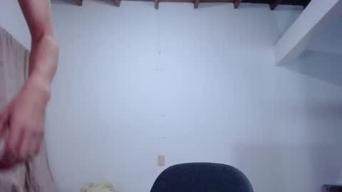 Snapshot of erik_rodriguez chatting on 01-21-25, 01:08 Erik rodriguez online show from 01-21-25, 01:08