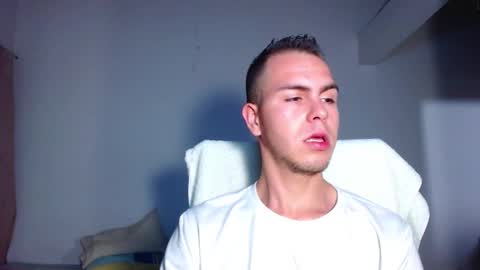 Erik rodriguez online show from 11-19-25, 07:08