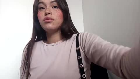 Snapshot of erika_depp chatting on 12-12-24, 05:48 Erika online show from 12-12-24, 05:48