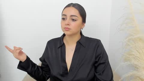 Erika Mendez online show from 12-23-24, 08:25