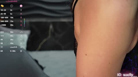 Snapshot of erika_soft chatting on 01-28-25, 01:38 Erika online show from 01-28-25, 01:38