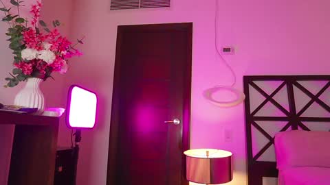 Venus Skye online show from 09-18-25, 08:11