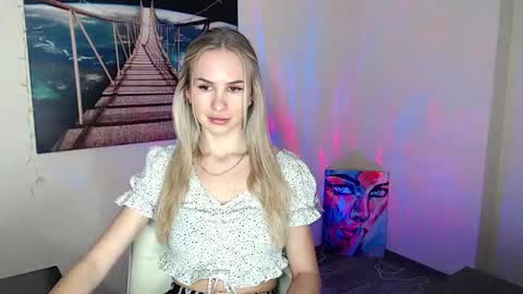 Erika online show from 10-15-25, 11:43