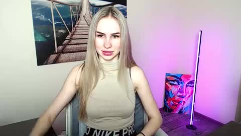 Erika online show from 04-23-26, 12:15