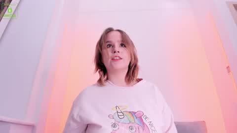 Snapshot of erikalustx chatting on 12-29-24, 04:16 Erika online show from 12-29-24, 04:16