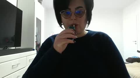 Erika online show from 02-01-26, 12:48