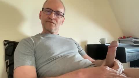 erikwant2 online show from 04-28-26, 08:52