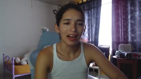 Snapshot of erina_1 chatting on 02-05-25, 05:31 erina_1 online show from 02-05-25, 05:31