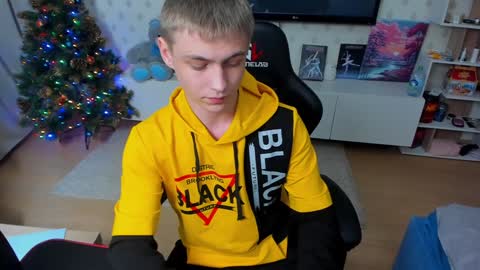 Max online show from 01-06-25, 10:15