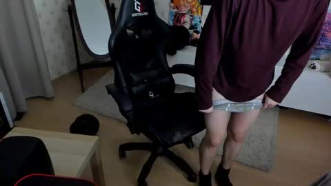 Max online show from 02-23-25, 12:08