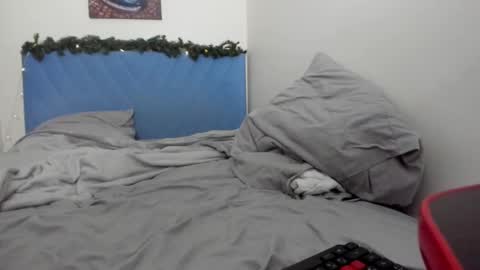 Max online show from 03-06-25, 07:14