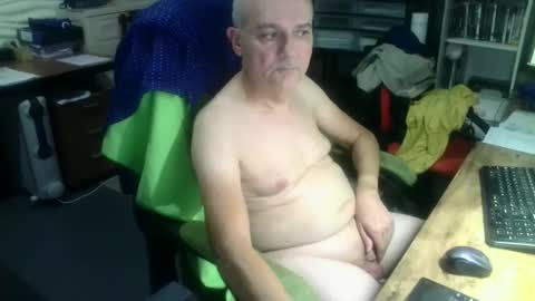 ernello online show from 09-19-25, 01:01