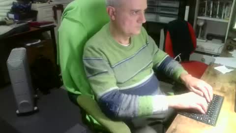 ernello online show from 10-25-25, 11:43