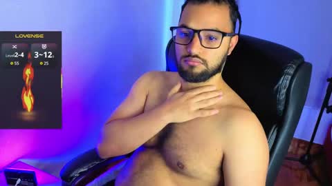 Snapshot of ernesto_rodriguez_82 chatting on 05-11-26, 11:27 ernesto rodriguez 82 online show from 05-11-26, 11:27