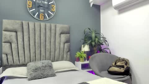 Snapshot of eros_mancini chatting on 10-15-25, 11:10 Eros Mancini online show from 10-15-25, 11:10