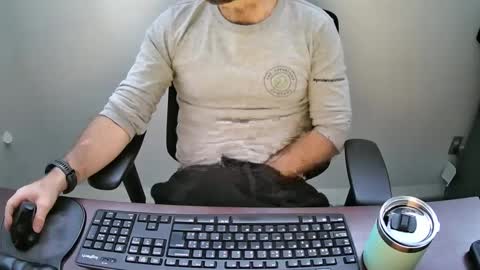 Snapshot of eroskatt chatting on 01-11-25, 12:12 Eroskatt online show from 01-11-25, 12:12