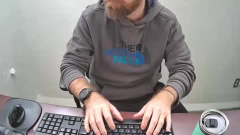 Snapshot of eroskatt chatting on 01-14-25, 07:32 Eroskatt online show from 01-14-25, 07:32