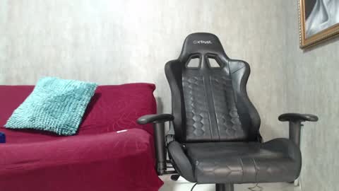 Snapshot of erossteel chatting on 01-17-25, 08:55 erossteel online show from 01-17-25, 08:55