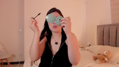 Snapshot of erotic_boobs chatting on 05-26-26, 08:05 Karen online show from 05-26-26, 08:05