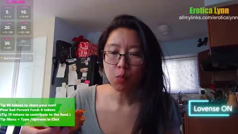 Lynn   online show from 02-20-25, 08:47