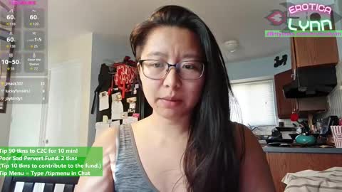 Lynn   online show from 09-19-25, 08:09