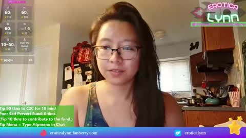 Lynn   online show from 10-06-25, 07:11