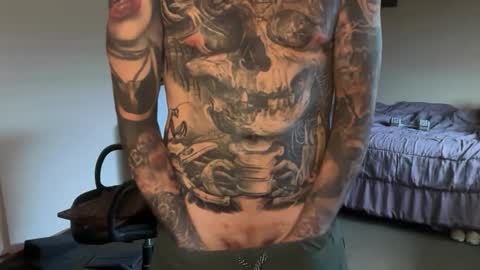 Snapshot of eroticcloseups chatting on 10-04-25, 06:28 Erotic CloseUps online show from 10-04-25, 06:28