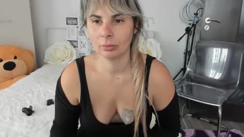 eroticsensualkitty4u online show from 10-16-25, 11:00