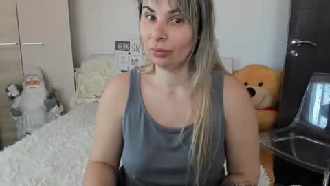 eroticsensualkitty4u online show from 03-10-26, 08:41